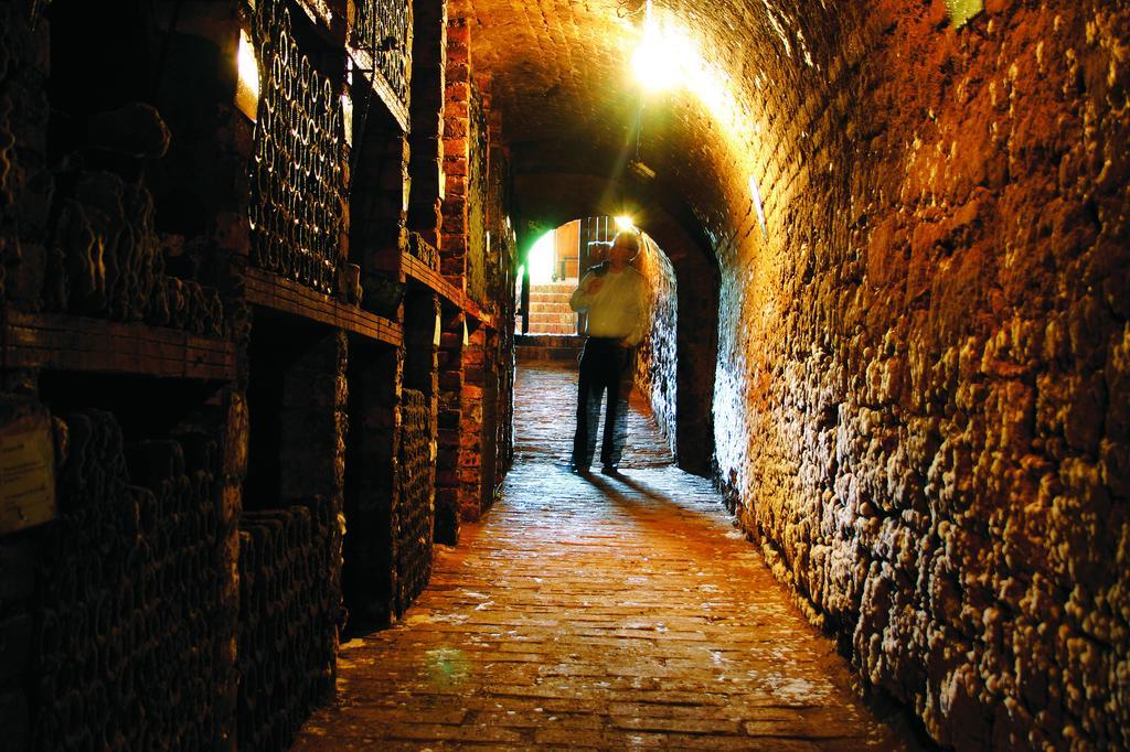 ホテル Weingut Martinshof Sankt Ulrich  エクステリア 写真