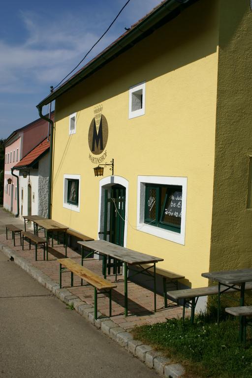 ホテル Weingut Martinshof Sankt Ulrich  エクステリア 写真